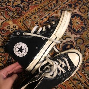Barely worn Converse Chuck 70 - open to trading for a size 7